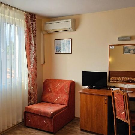 Caprice Family Hotel Varna Eksteriør billede